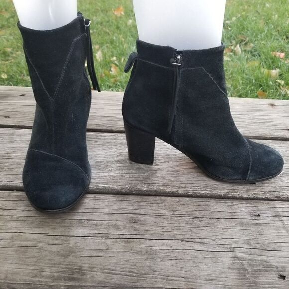TOMS Lunata Chunky Heeled Black Suede Leather Ankle Boots Booties Woman's 9 - Picture 1 of 11